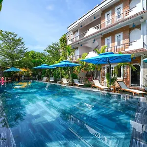 4* Semesteranläggning (resort) Blooms Boutique Village