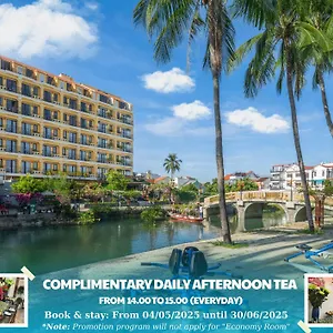 Babylon Riverside & מלון