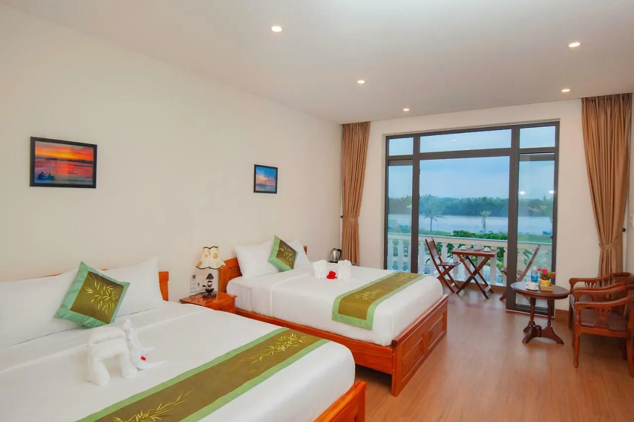 Riverside Sunset Homestay Hoi An